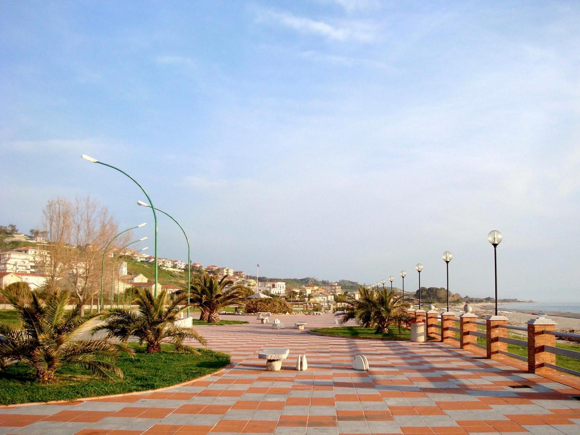 Alba Serena Santa Caterina Dello Ionio Marina 外观 照片